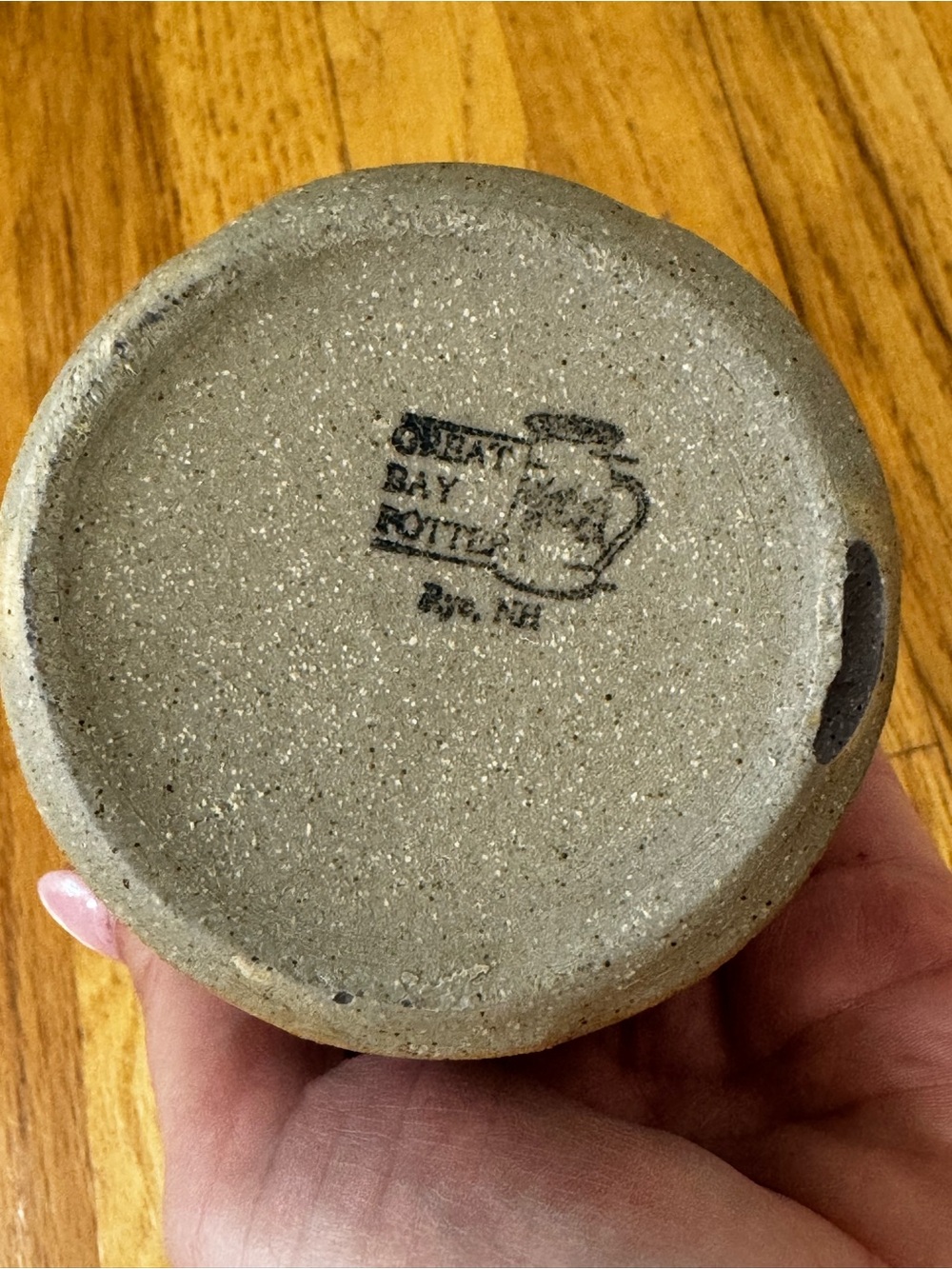 Great Bay Pottery Crock Small Open Handmade Rye NH 2004 - Picture 4 of 4
